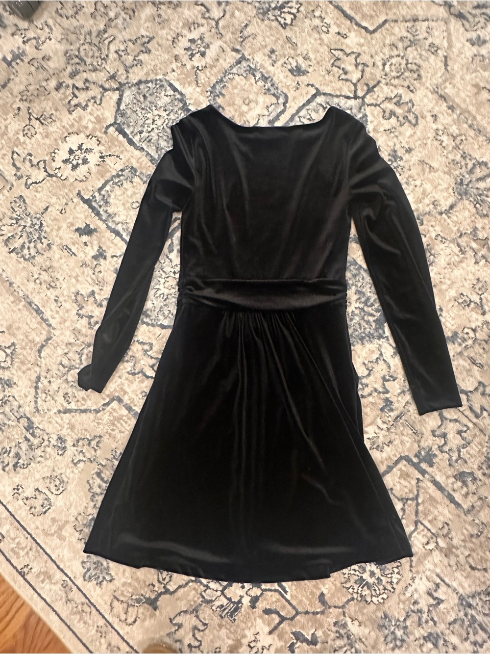 Boden Black Velvet Long-Sleeve Dress - size 2 - Picture 2 of 3